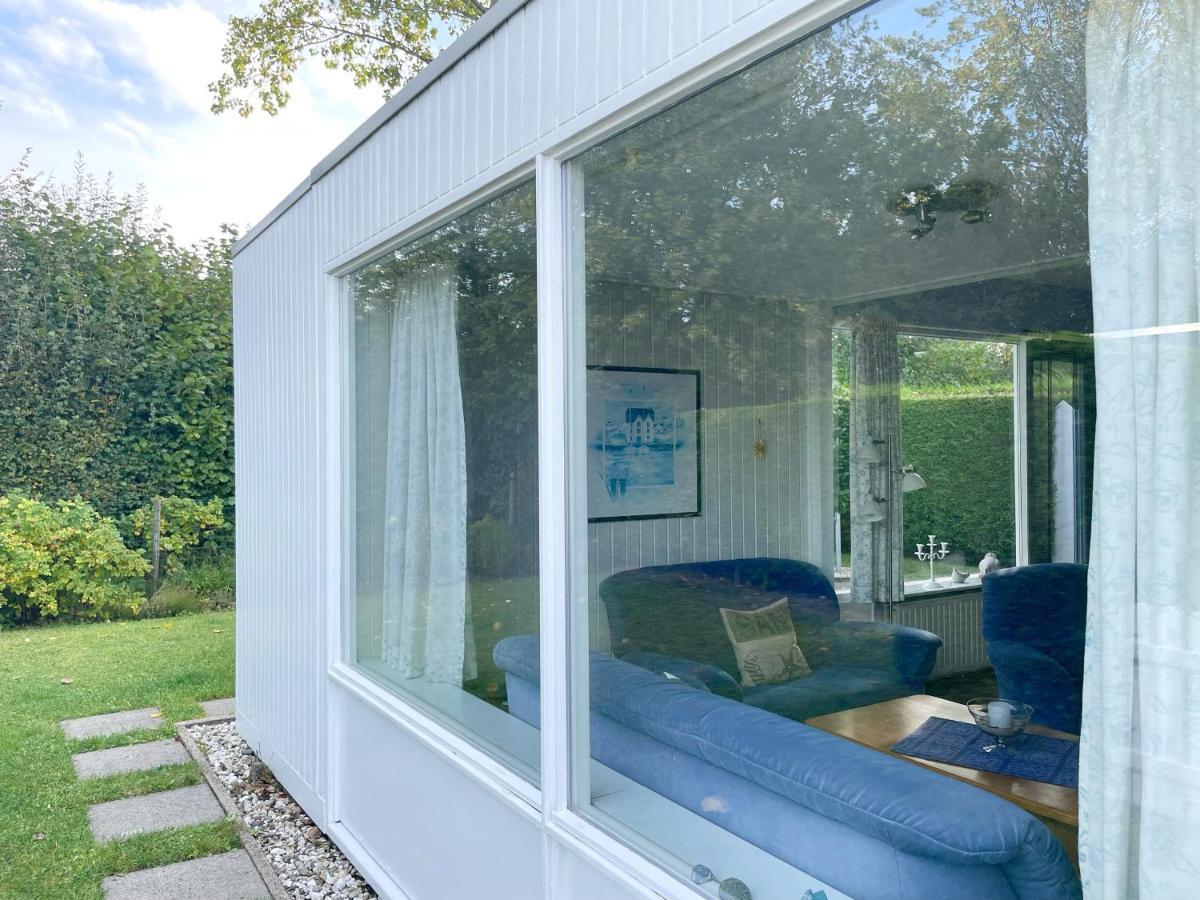 Knus vakantiehuis op een gezellig vakantiepark vlak bij zee - Duinroos 133 Breskens Buitenkant foto